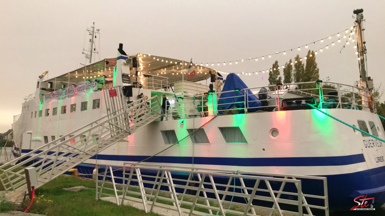 Bateau Guerveur presqu'île de Caen - Solution Technique Evènement à Caen